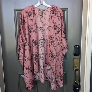 Kimono Style Wrap, Open Front, Mauve w/Black Floral Print, Size S/M. EUC